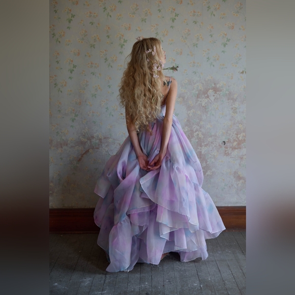 Selkie The Morpho Destination Gown - Picture 5 of 8